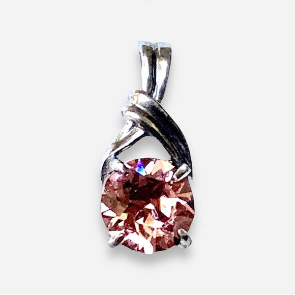 Jewelry - 🌸Pendant🌸 925 sterling silver